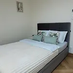 Kalinowszczyzna Apartment *